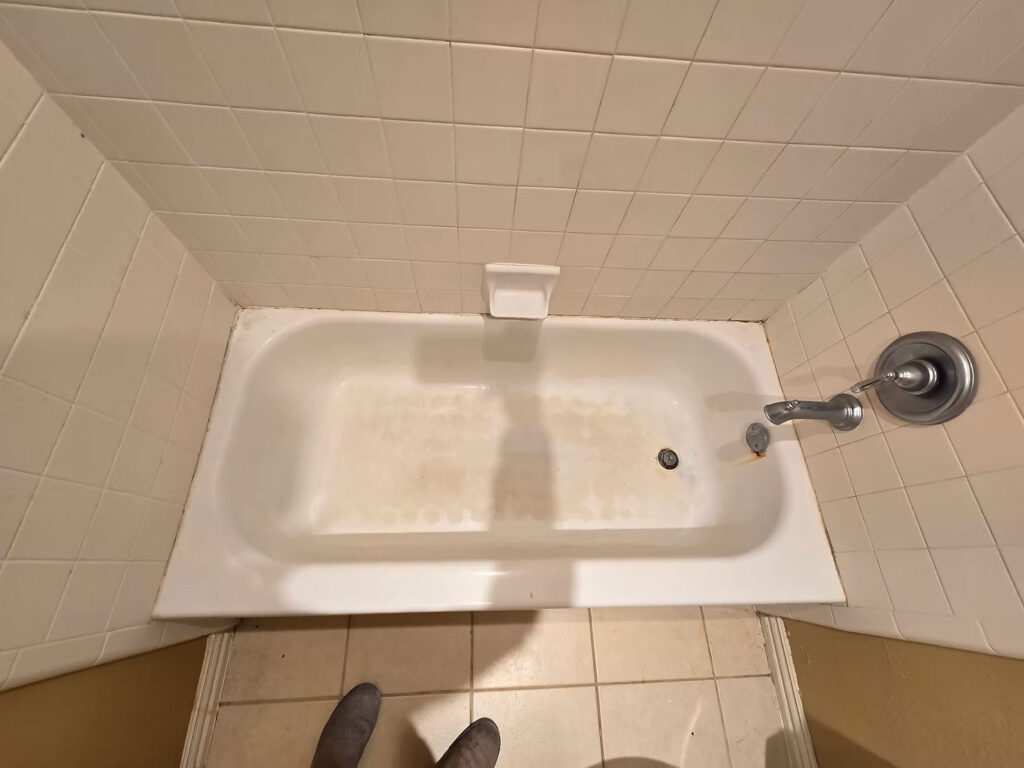 Bathtub refinishing dfw before